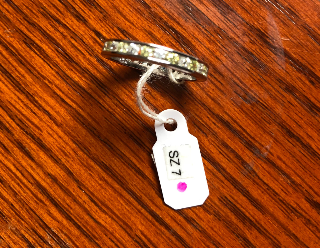 Sterling silver size 7 august birthstone color ring