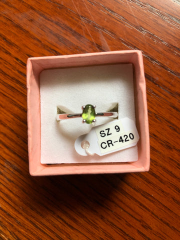 Sterling silver oval Peridot ring