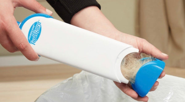 Hurricane FurWizard easy reusable base.